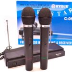 Set 2 Microfoane Fara Fir Tip Wireless WVNGR, Reciever Inclus, Raspuns in Frecventa 50 Hz - 18 kHz, Design Modern, Culoare Negru