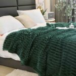 Patura Pufoasa Cocolino, Pat Dublu, Textura Reiata, Verde Inchis - imagine 3