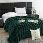 Patura Blanita Artificiala Iepure Cu Fermoar - Verde