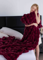 Patura Blanita Artificiala Iepure Cu Fermoar - Visiniu - imagine 2