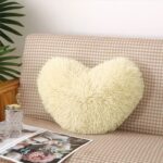 Pernuta decorativa GALBEN