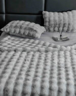 Lenjerie Luxury Pat Dublu, Jojo Home, ExtraPufoasa, din Blanita Artificiala tip Iepure, 6 piese, GRI inchis - imagine 3