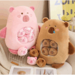 Ursulet de plus Kapibara, 50 cm, culoare maro, set cu 6 mici plusuri - imagine 3